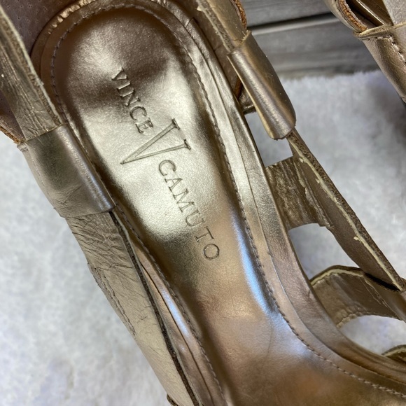VINCE CAMUTO Peep Toe Sandal GOLD 8 - Picture 8 of 11